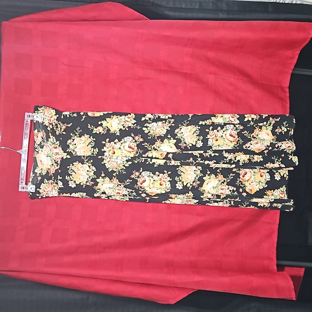 Pull on floral wide leg pants
